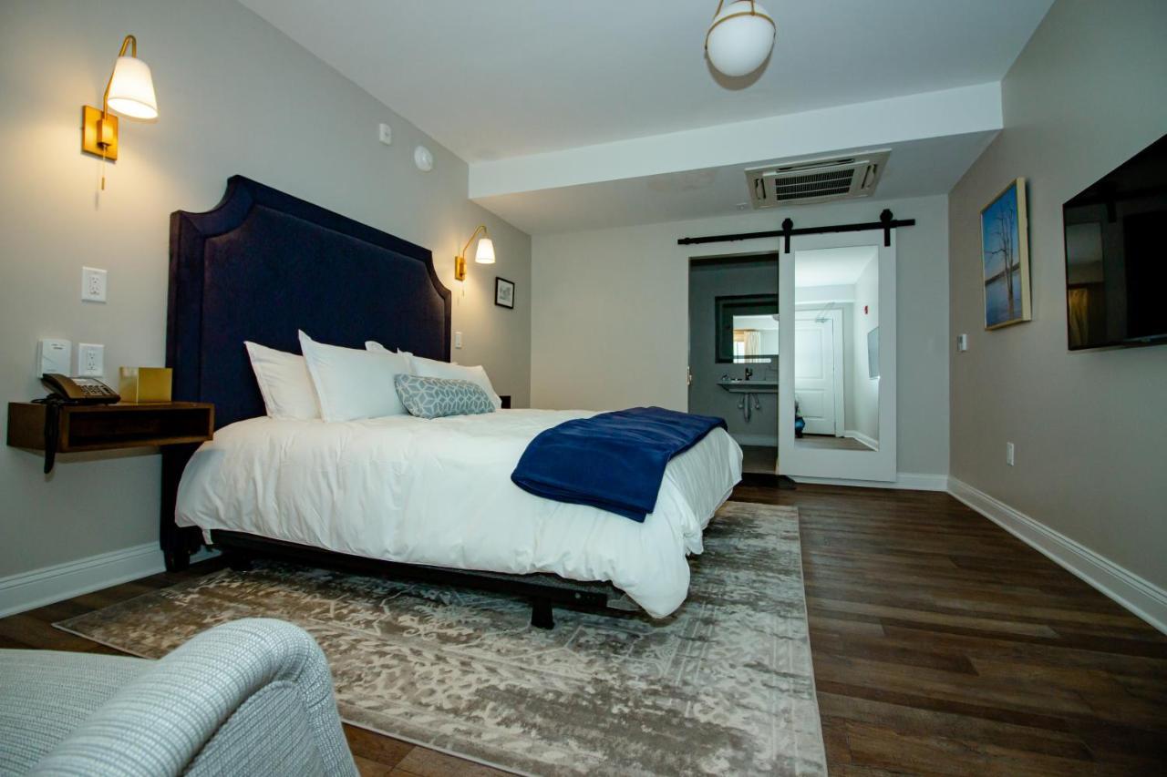 The Colonial Inn Гіллсборо Екстер'єр фото